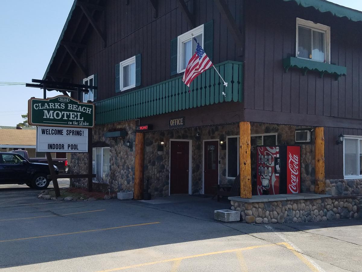 Clark'S Beach Motel 올드 포지 외부 사진